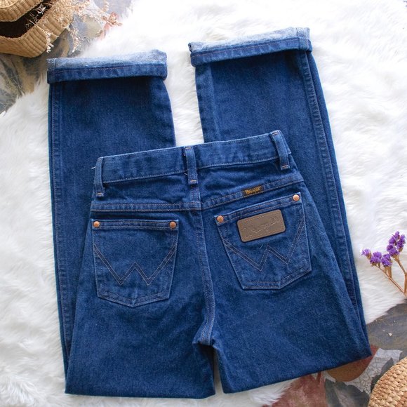 wrangler dark wash jeans